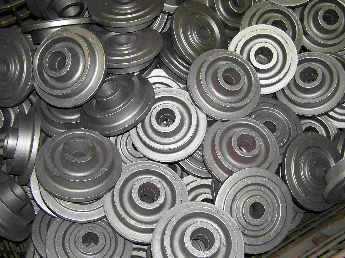 Hub and turbine components